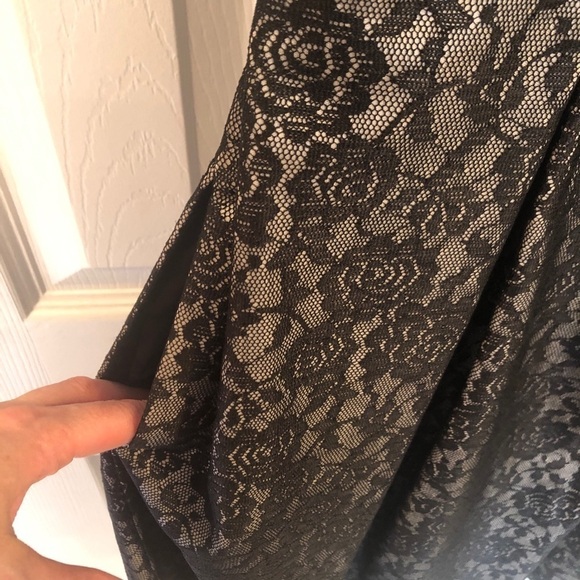 Isaac Mizrahi sleeveless Black faux leather and lace dress size 8 - Picture 7 of 10